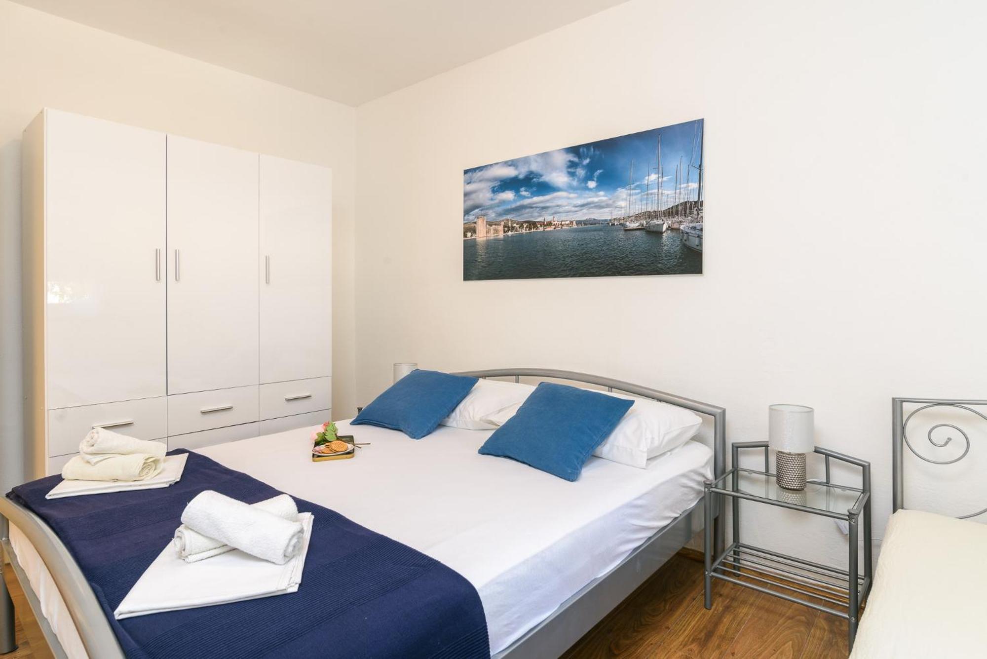 Apartments Mare โตรกีร์ ภายนอก รูปภาพ