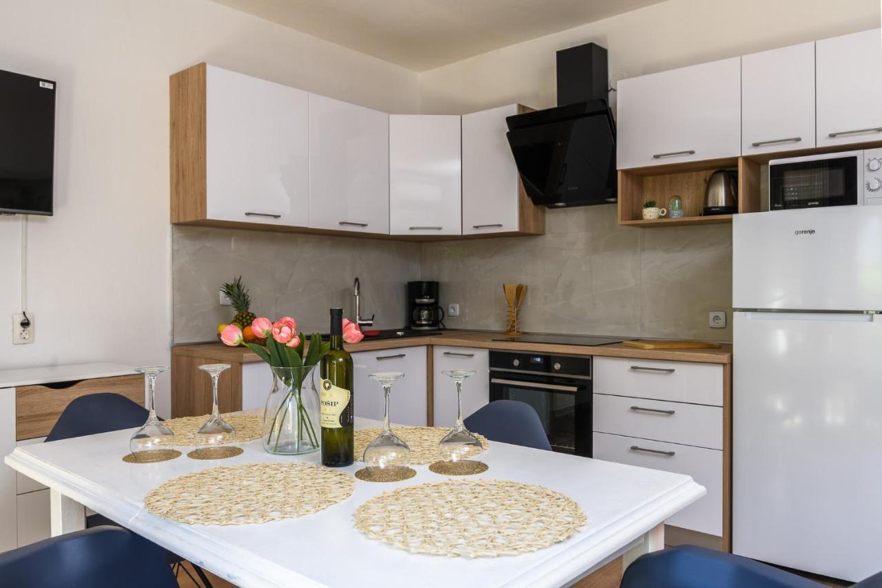Apartments Mare โตรกีร์ ภายนอก รูปภาพ