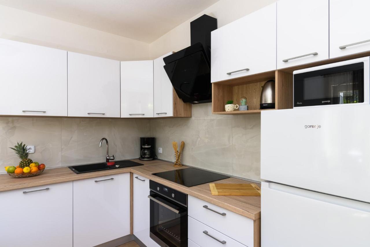 Apartments Mare โตรกีร์ ภายนอก รูปภาพ